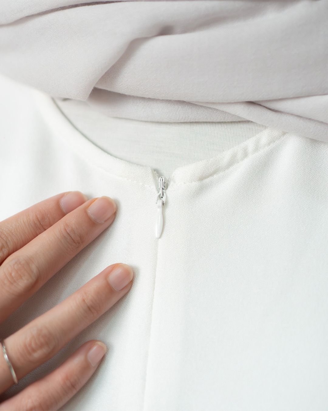 Alea Dress Broken White by Tubita - Baju Umroh Wanita - TUBITA