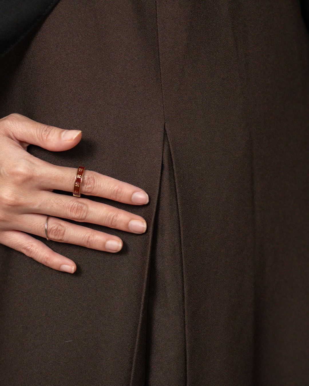 Alea Dress Mahogany by Tubita - Baju Umroh Wanita - TUBITA