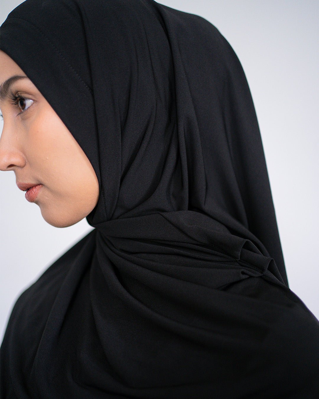 Jihan Bergo Black By Tubita - TUBITA