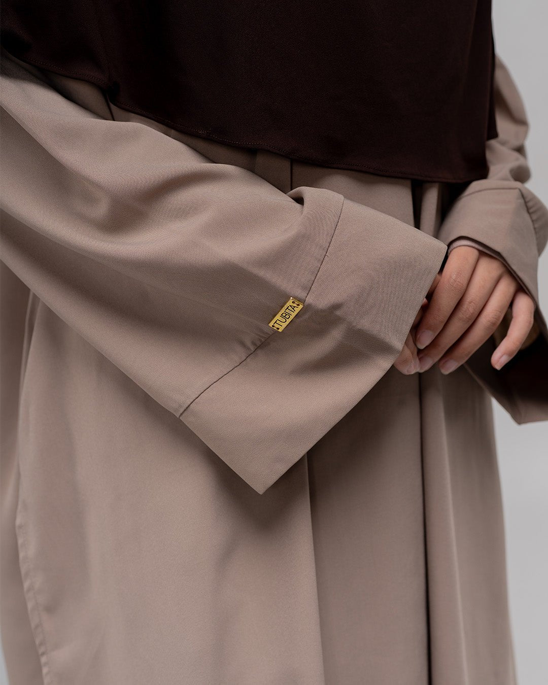 Khalisa One Set Almond By Tubita - Baju Umroh Wanita - TUBITA