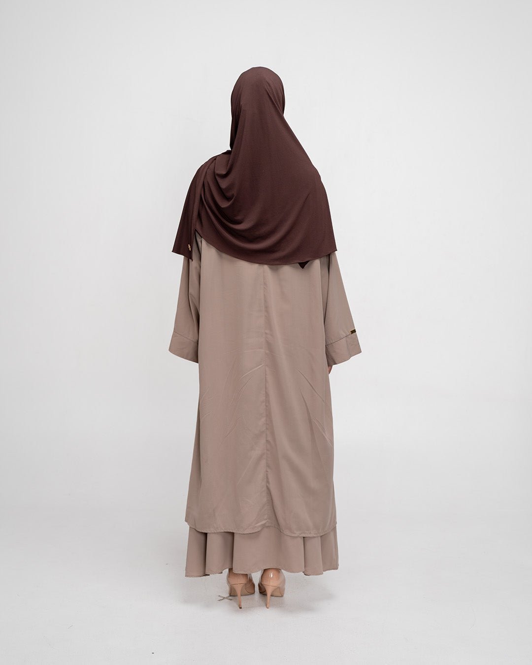 Khalisa One Set Almond By Tubita - Baju Umroh Wanita - TUBITA