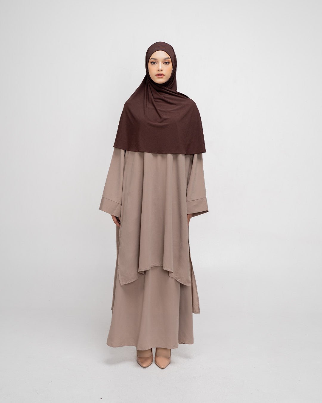 Khalisa One Set Almond By Tubita - Baju Umroh Wanita - TUBITA