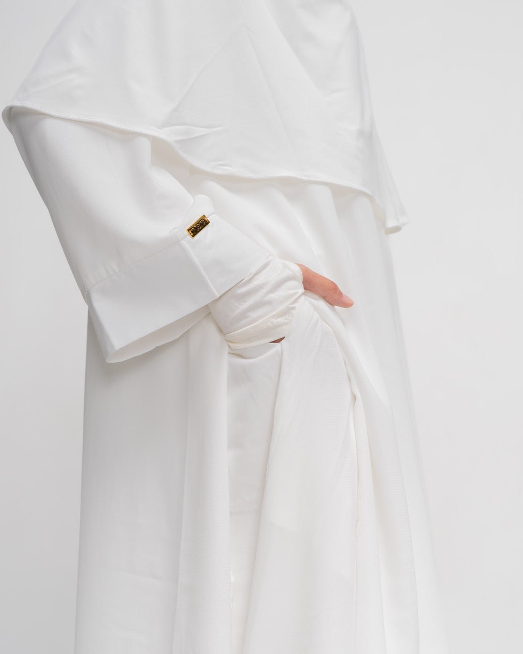 Khalisa One Set Broken White by Tubita - Baju Umroh Wanita - TUBITA