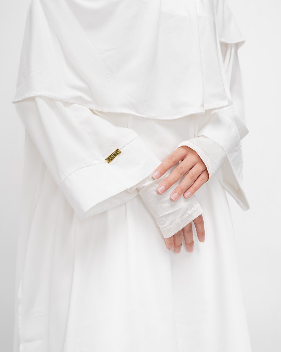 Khalisa One Set Broken White by Tubita - Baju Umroh Wanita - TUBITA