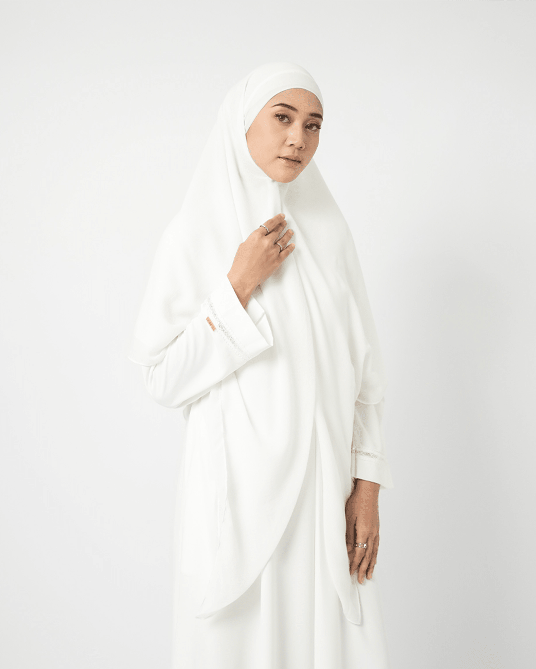 Khiban Arabian Broken White by Tubita - TUBITA
