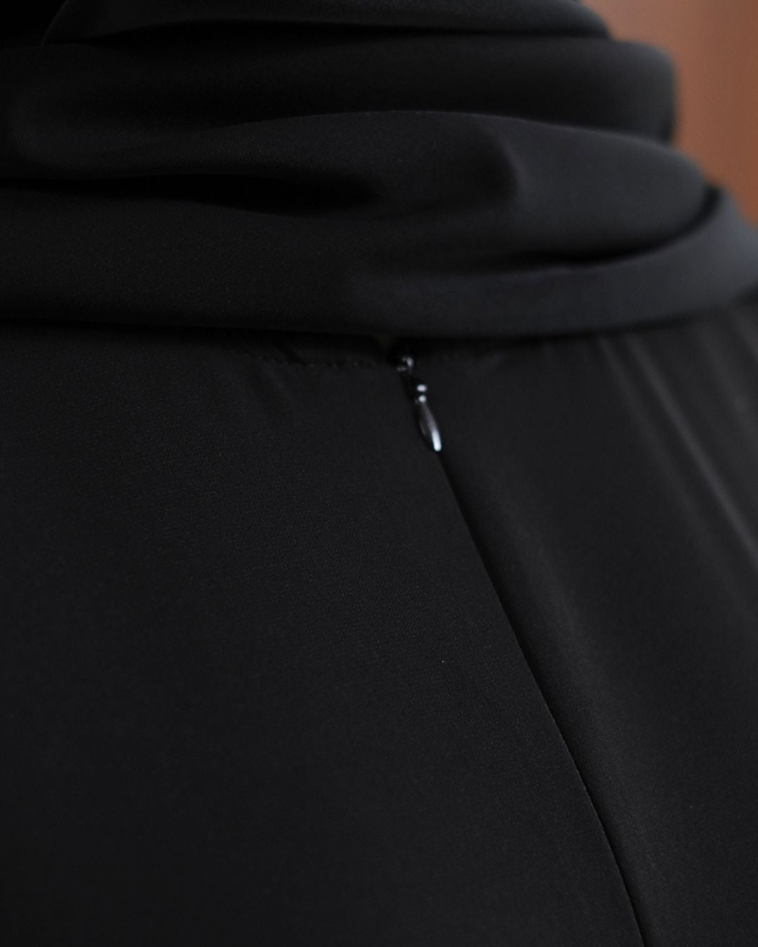 Lamara Abaya Black by Tubita - Baju Umroh Wanita - TUBITA