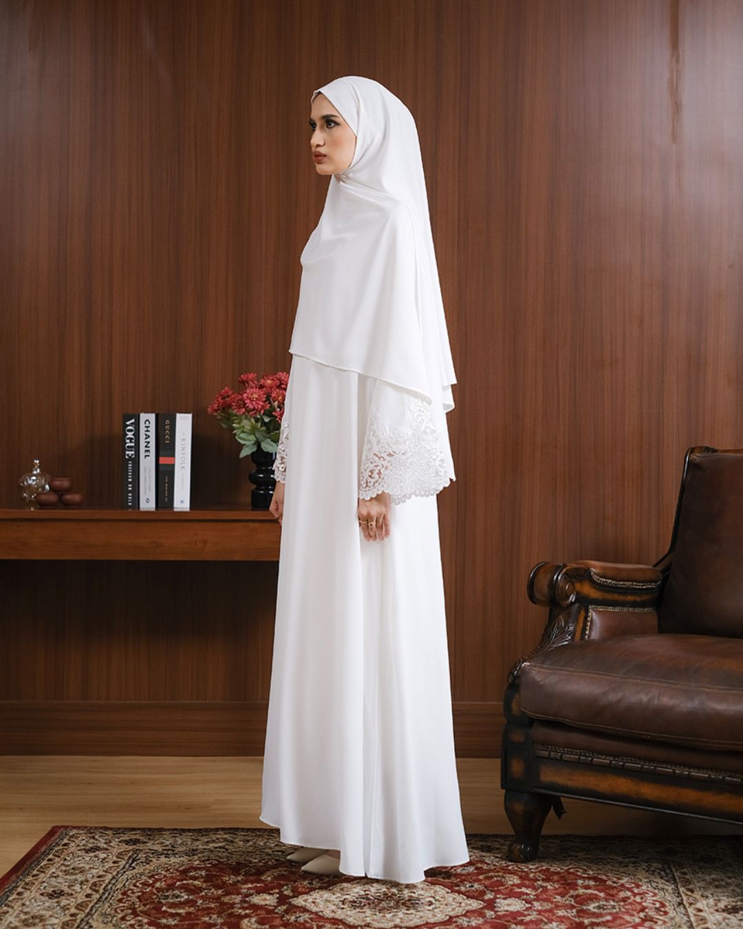 Lamara Abaya Broken White by Tubita - Baju Umroh Wanita - TUBITA
