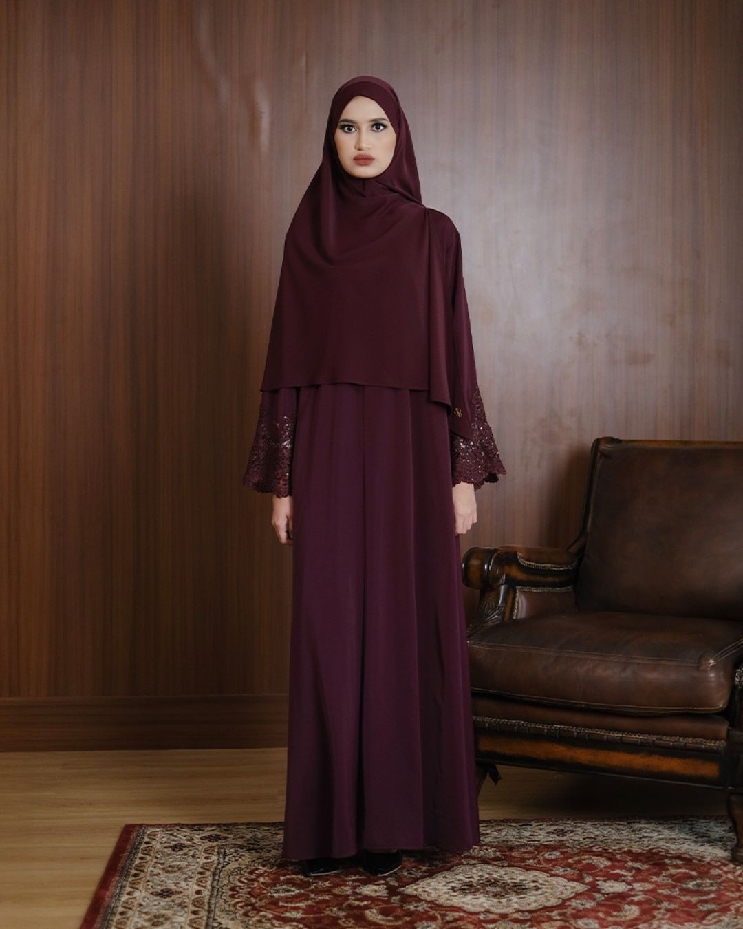 Lamara Abaya Burgundy by Tubita - Baju Umroh Wanita - TUBITA