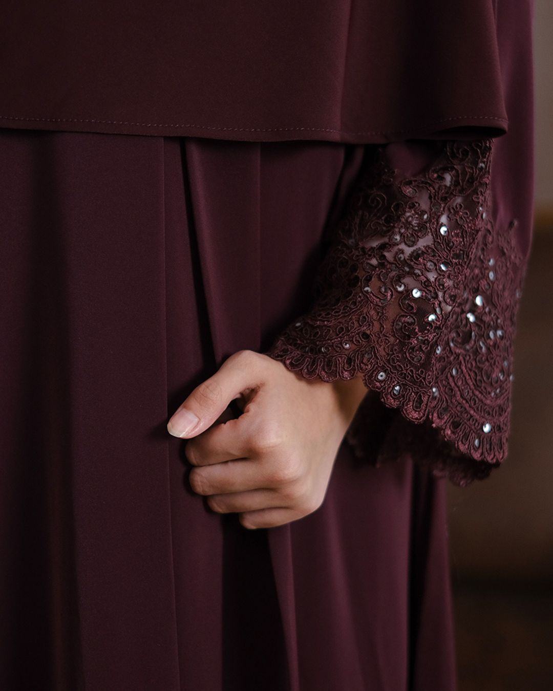 Lamara Abaya Burgundy by Tubita - Baju Umroh Wanita - TUBITA