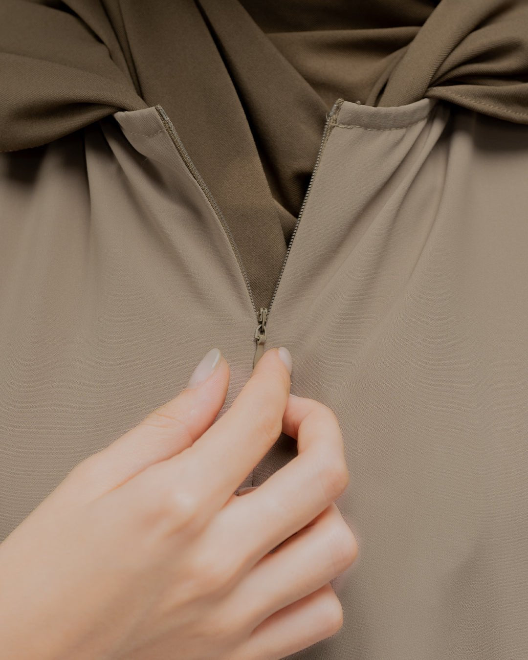 Lamara Abaya Olive by TUBITA - Baju Umroh Wanita - TUBITA