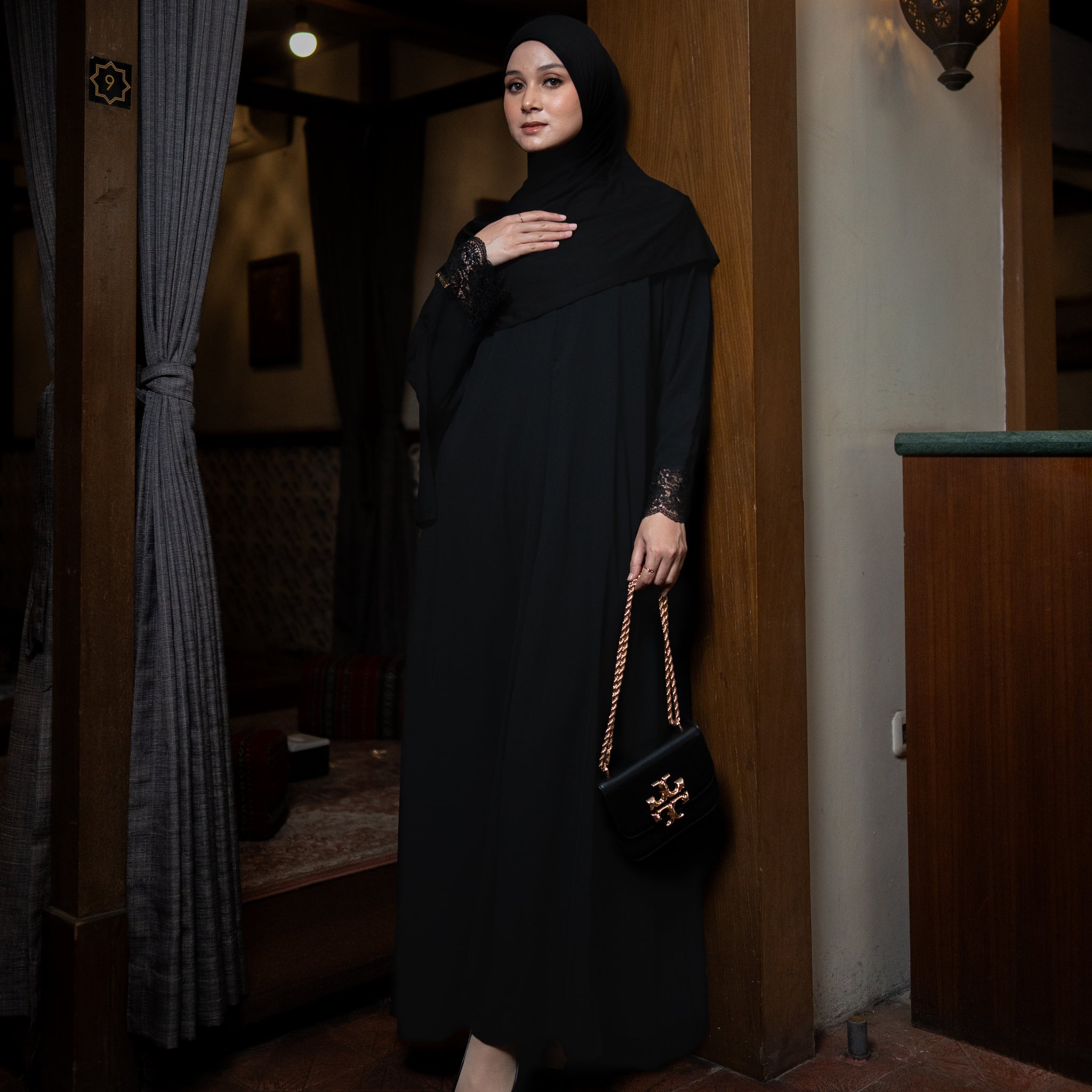 Meena Lace Abaya Black