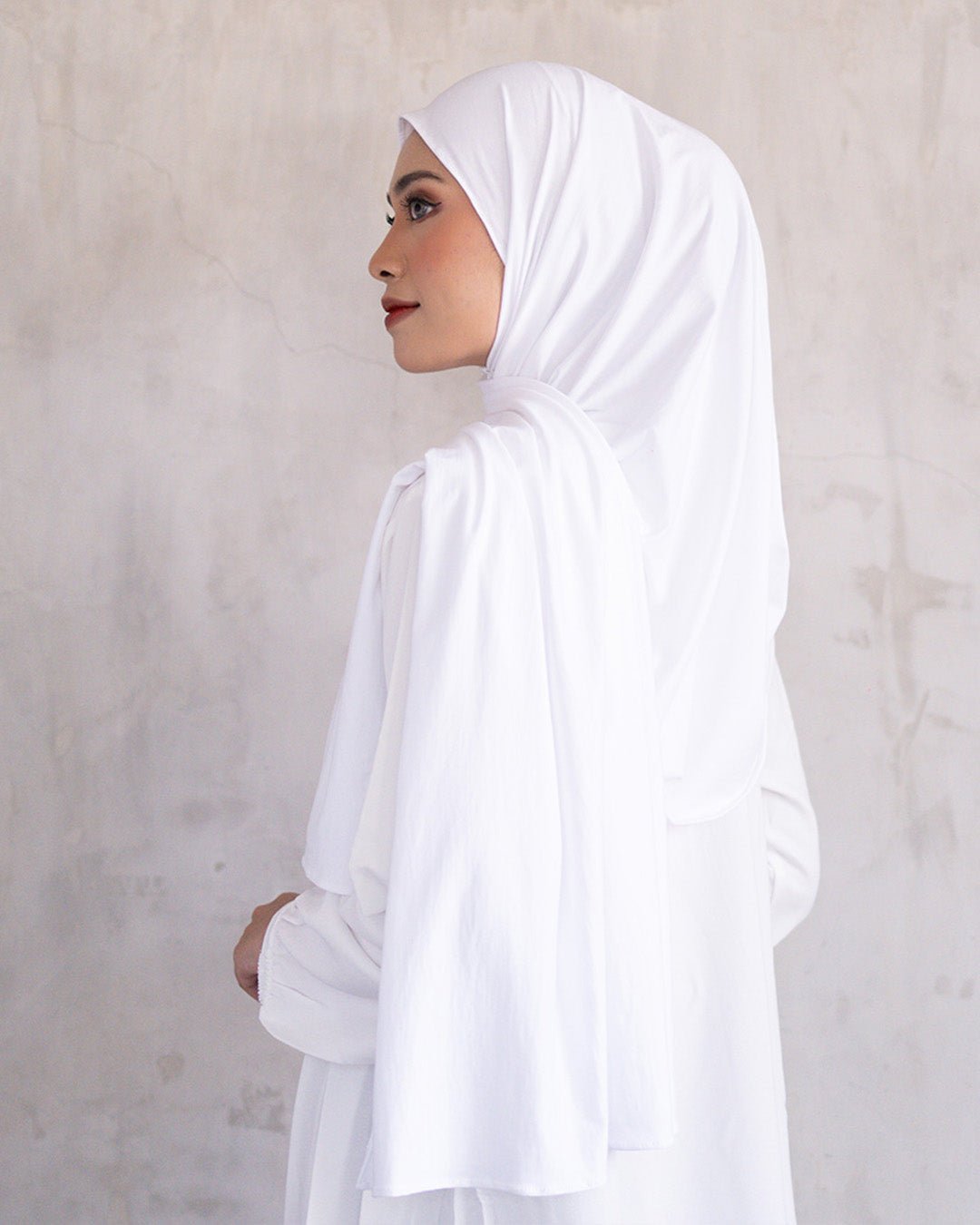 Meena Broken White x Velora Pashmina - TUBITA