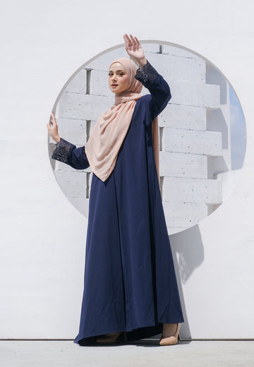 Meena Lace Abaya Navy x Velora Pashmina