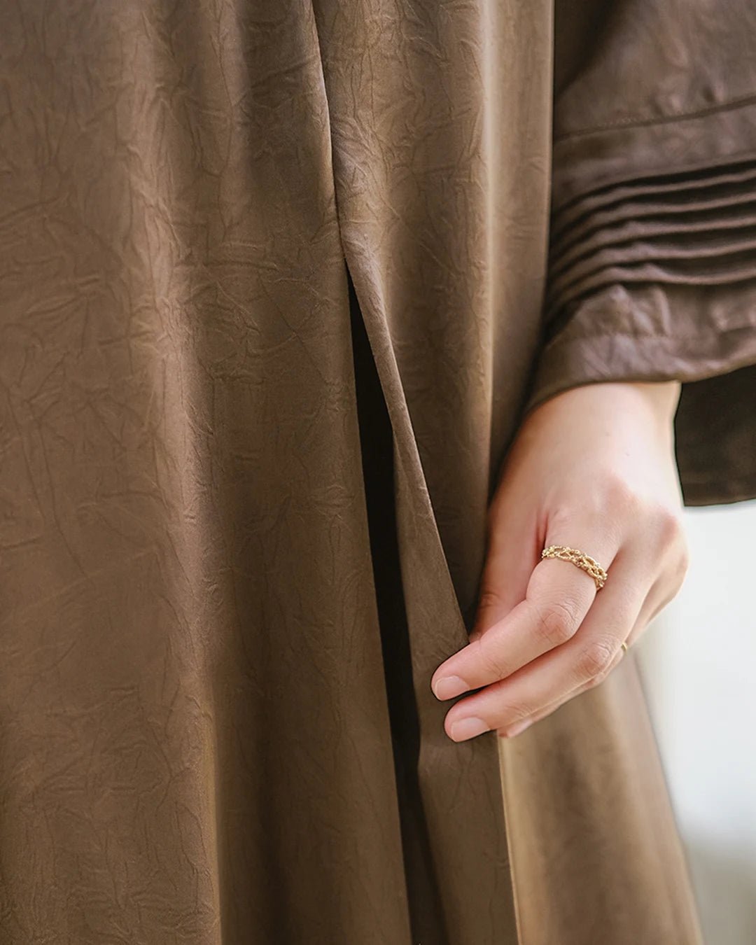 Nourah Abaya Taupe by Tubita - TUBITA