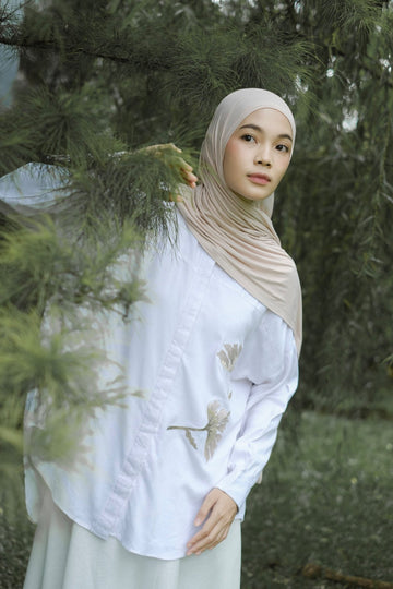 Sekar Shirt Off White by Tufine - TUBITA