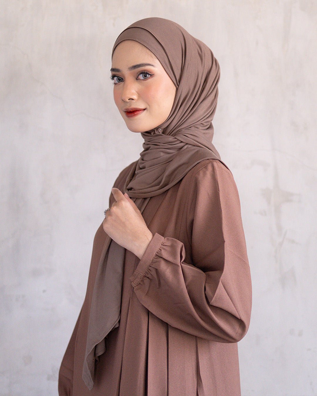 Velora Pashmina Dark Choco by Tubita - TUBITA