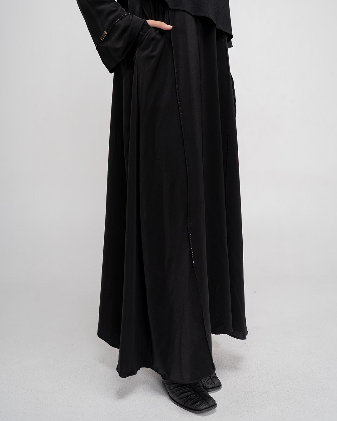 Zalina Abaya Black by TUBITA - Baju Umroh Wanita - TUBITA