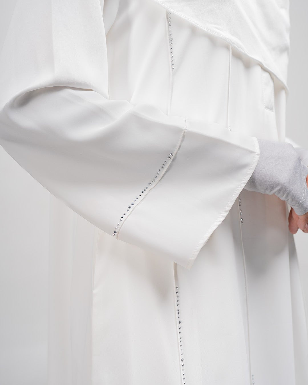 Zalina Abaya Broken White by TUBITA - Baju Umroh Wanita - TUBITA