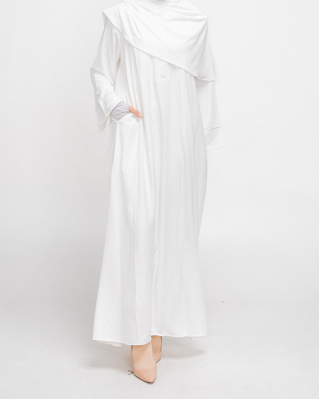 Zalina Abaya Broken White by TUBITA - Baju Umroh Wanita - TUBITA