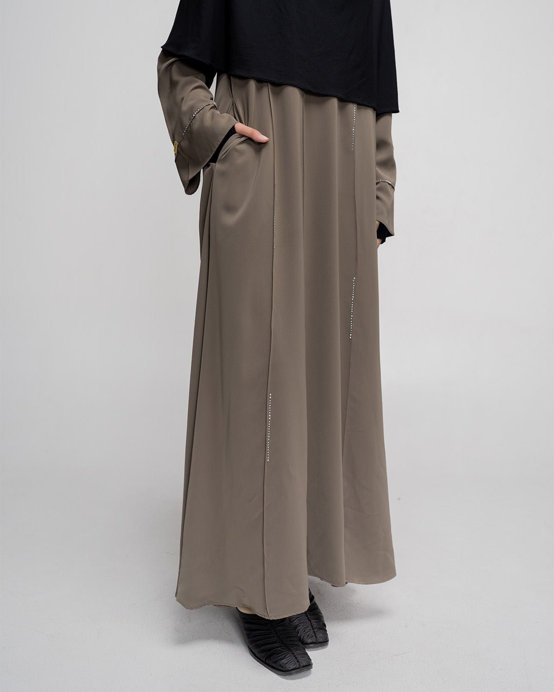 Zalina Abaya Olive by TUBITA - Baju Umroh Wanita - TUBITA